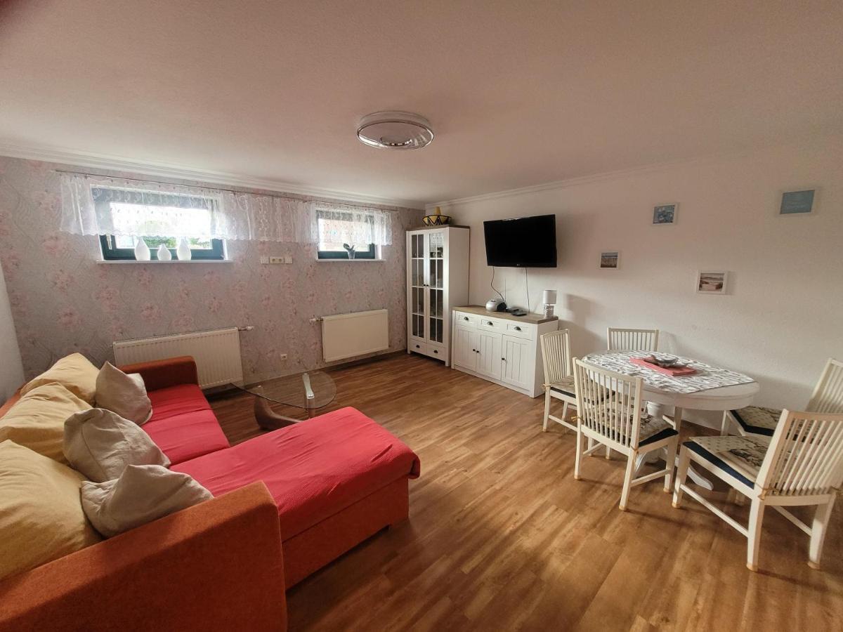 Ferienwohnung Schmidt Neu Sallenthin Exterior foto